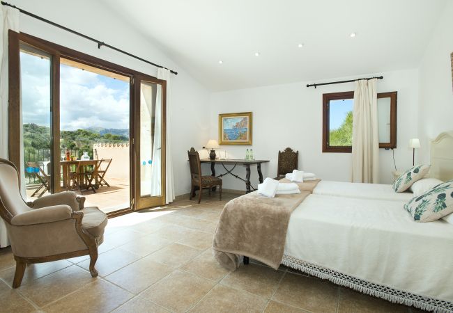 Villa in Pollensa -  FINCA SIQUIER - LUXUSRÜCKZUG MIT BERGBLICK Villa in Pollensa -  FINCA SIQUIER - LUXUSRÜCKZUG MIT BERGBLICK