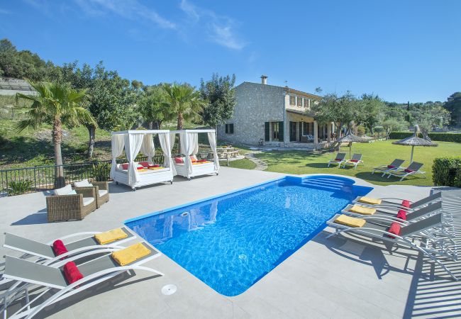 Villa in Pollensa -  FINCA SIQUIER - LUXUSRÜCKZUG MIT BERGBLICK Villa in Pollensa -  FINCA SIQUIER - LUXUSRÜCKZUG MIT BERGBLICK
