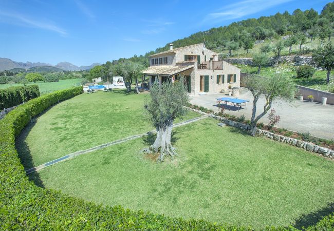 Villa in Pollensa -  FINCA SIQUIER - LUXUSRÜCKZUG MIT BERGBLICK Villa in Pollensa -  FINCA SIQUIER - LUXUSRÜCKZUG MIT BERGBLICK