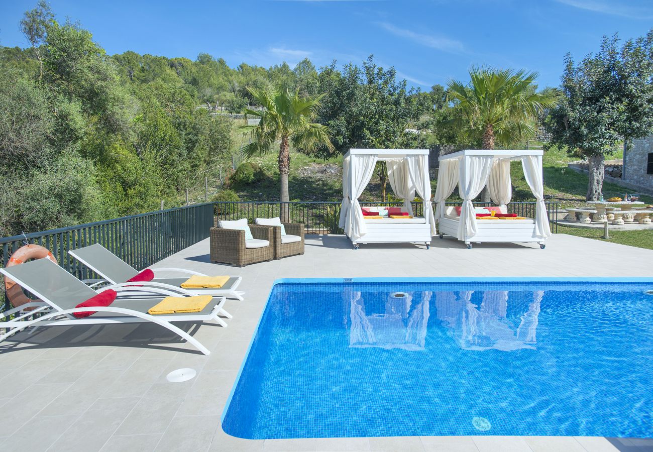 Villa in Pollensa -  FINCA SIQUIER - LUXUSRÜCKZUG MIT BERGBLICK