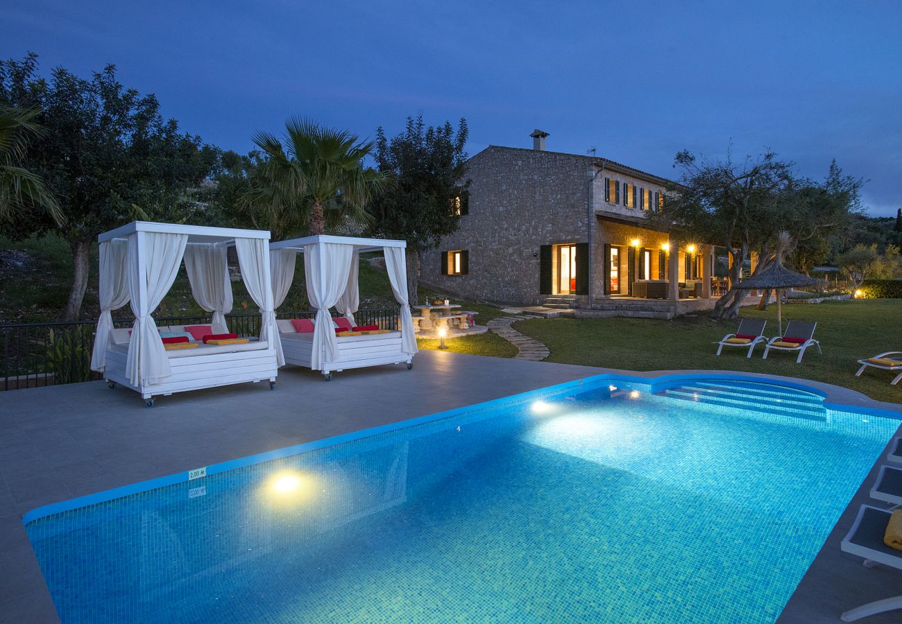 Villa in Pollensa -  FINCA SIQUIER - LUXUSRÜCKZUG MIT BERGBLICK