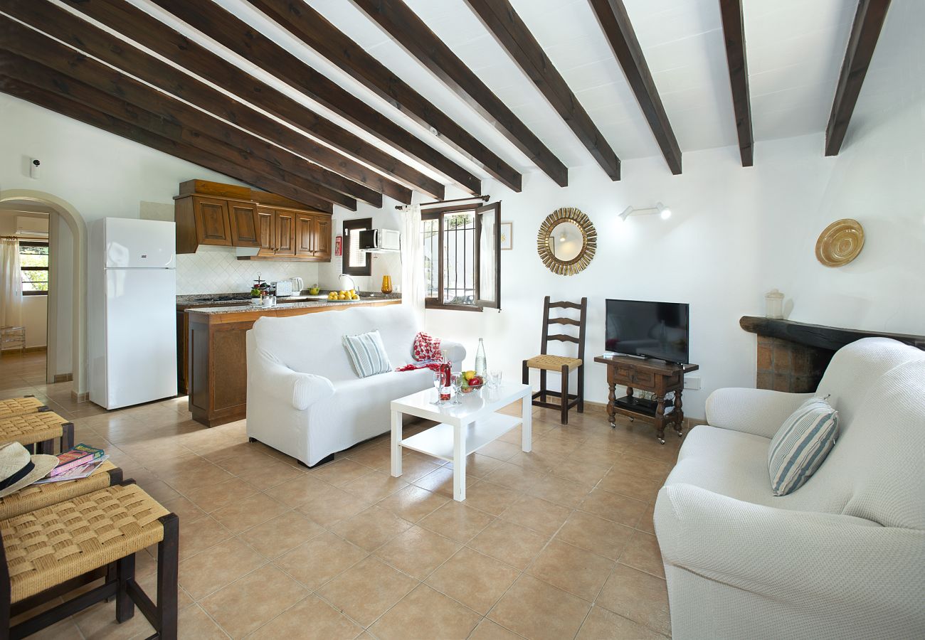 Villa in Pollensa - FINCA MORAGUES -  UMGEBEN VON NATUR