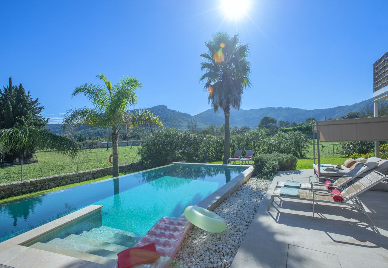 Villa in Pollensa - FINCA TEREU - LUXUSRÜCKZUG MIT BERGBLICK