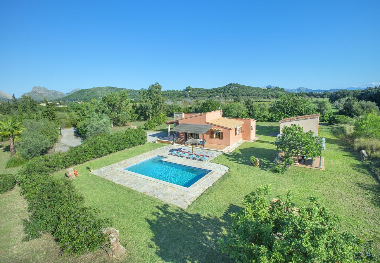 Villa en Puerto Pollensa - CHALET ALEJANDRA - GRAN JARDIN Y PISCINA