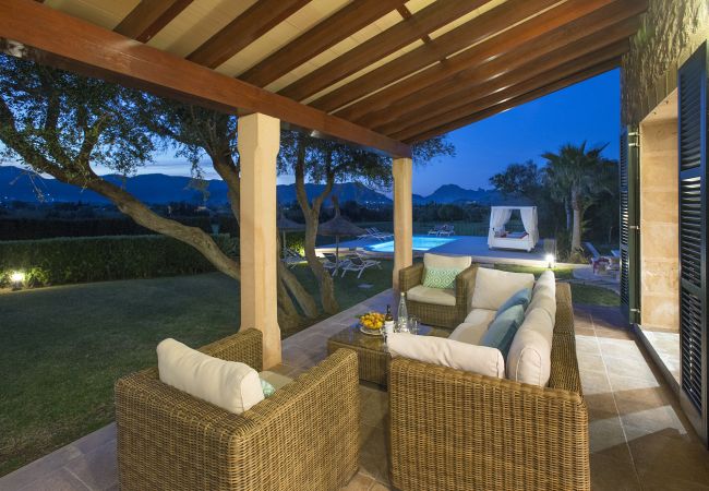 Villa à Pollensa -  CHALET SIQUIER - RETRAITE DE LUXE AVEC VUE SUR LA MONTAGNE Villa à Pollensa -  CHALET SIQUIER - RETRAITE DE LUXE AVEC VUE SUR LA MONTAGNE