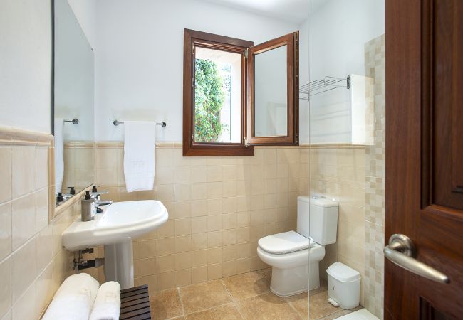 Villa à Pollensa -  CHALET SIQUIER - RETRAITE DE LUXE AVEC VUE SUR LA MONTAGNE Villa à Pollensa -  CHALET SIQUIER - RETRAITE DE LUXE AVEC VUE SUR LA MONTAGNE