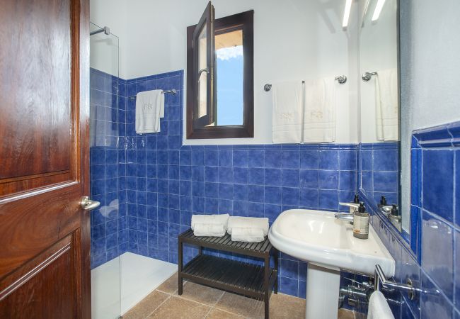 Villa à Pollensa -  CHALET SIQUIER - RETRAITE DE LUXE AVEC VUE SUR LA MONTAGNE Villa à Pollensa -  CHALET SIQUIER - RETRAITE DE LUXE AVEC VUE SUR LA MONTAGNE