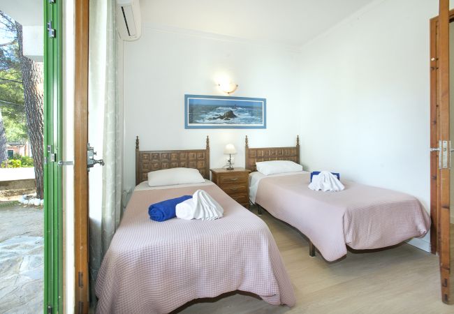 Villa à Cala Sant Vicenç - CHALET MARINER - 5 MIN DE MARCHE DE LA PLAGE Villa à Cala Sant Vicenç - CHALET MARINER - 5 MIN DE MARCHE DE LA PLAGE