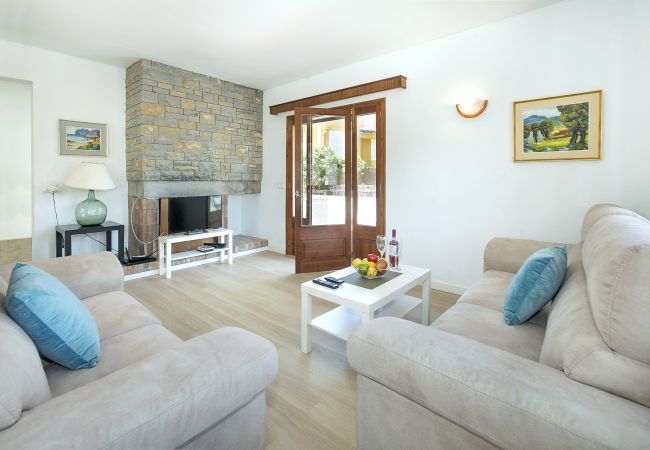Villa à Cala Sant Vicenç - CHALET MARINER - 5 MIN DE MARCHE DE LA PLAGE Villa à Cala Sant Vicenç - CHALET MARINER - 5 MIN DE MARCHE DE LA PLAGE