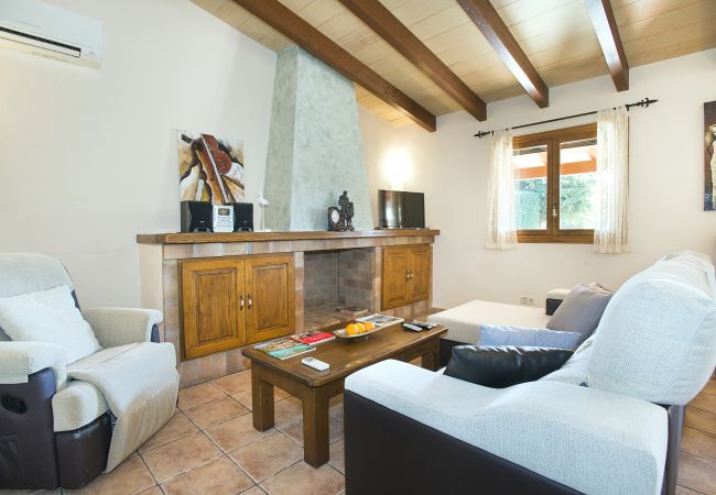 Villa à Campanet - CHALET GARRETA - SÉJOUR RUSTIQUE Villa à Campanet - CHALET GARRETA - SÉJOUR RUSTIQUE
