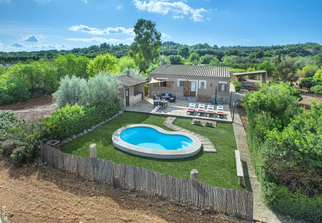 Villa à Campanet - CHALET GARRETA - SÉJOUR RUSTIQUE Villa à Campanet - CHALET GARRETA - SÉJOUR RUSTIQUE