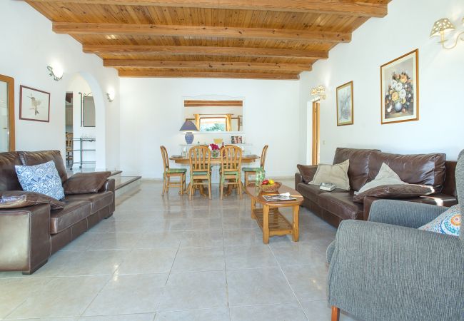 Villa à Puerto Pollensa - CHALET ALEJANDRA  - GRAND JARDIN ET PISCINE Villa à Puerto Pollensa - CHALET ALEJANDRA  - GRAND JARDIN ET PISCINE