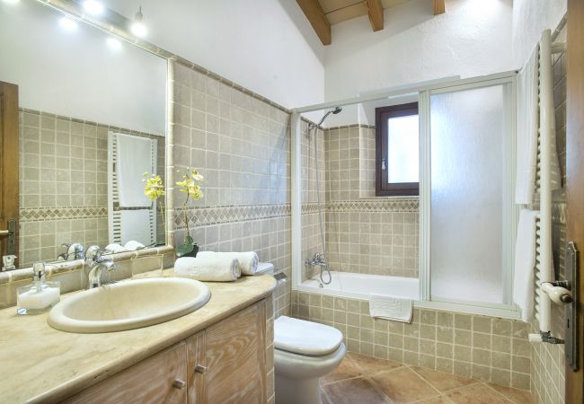 Villa à Pollensa - CHALET CAN POU - VACANCES DE LUXE DANS LES JARDINS ROYAUX Villa à Pollensa - CHALET CAN POU - VACANCES DE LUXE DANS LES JARDINS ROYAUX