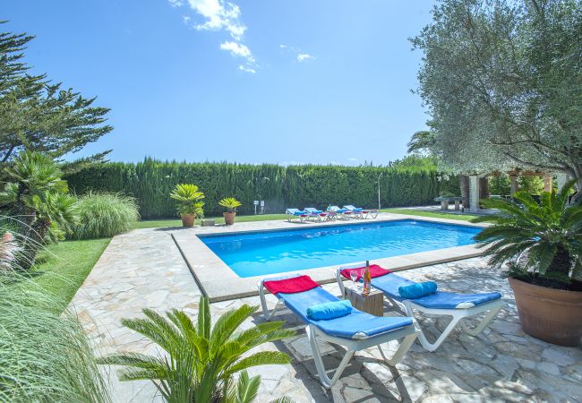 Villa à Pollensa - CHALET CAN POU - VACANCES DE LUXE DANS LES JARDINS ROYAUX Villa à Pollensa - CHALET CAN POU - VACANCES DE LUXE DANS LES JARDINS ROYAUX