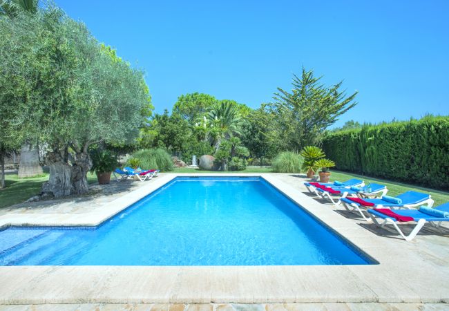 Villa à Pollensa - CHALET CAN POU - VACANCES DE LUXE DANS LES JARDINS ROYAUX Villa à Pollensa - CHALET CAN POU - VACANCES DE LUXE DANS LES JARDINS ROYAUX