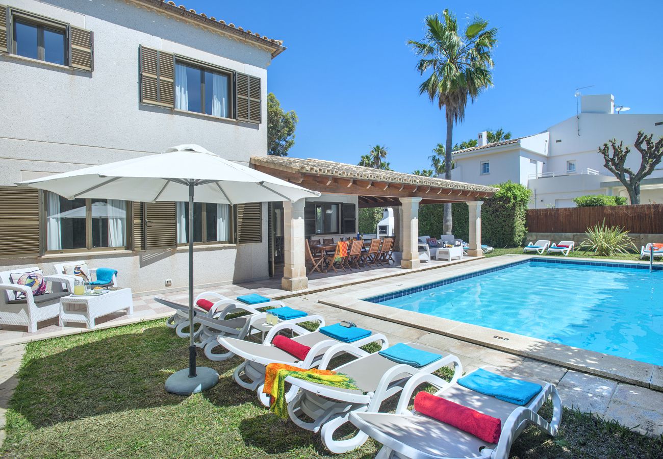 Villa à Puerto Pollensa - CHALET LLENAIRE GRAN - 3 MIN À PIED DE LA PLAGE