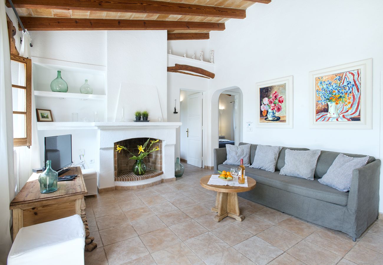 Villa in Puerto Pollensa - VILLA  MARGARITA - 15 MIN WALK TO THE BEACH