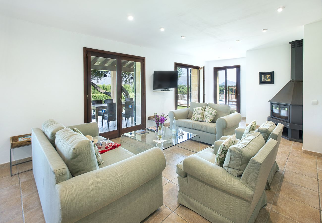 Villa in Pollensa -  VILLA SIQUIER - LUXURY RETREAT WITH MOUNTAIN VIEWS
