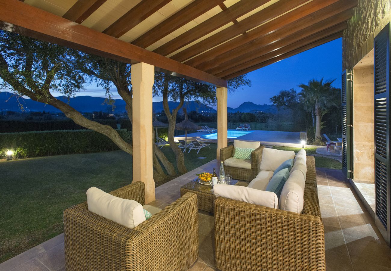 Villa in Pollensa -  VILLA SIQUIER - LUXURY RETREAT WITH MOUNTAIN VIEWS