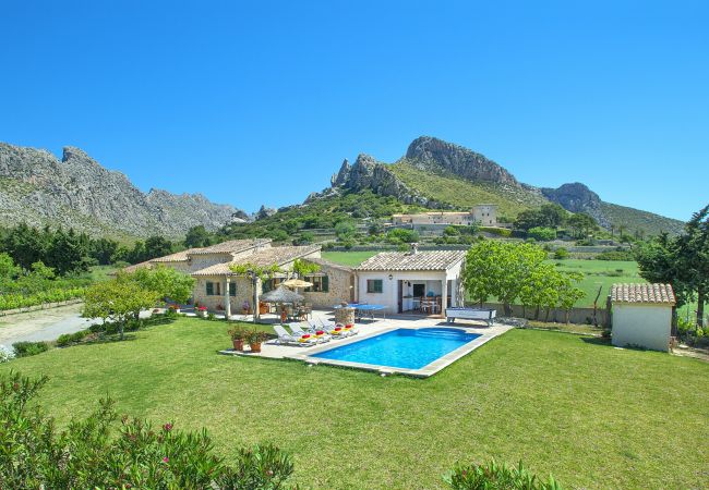 Villa/Dettached house in Puerto Pollensa -  VILLA MOYA - WALKING DISTANCE TO THE BEACH