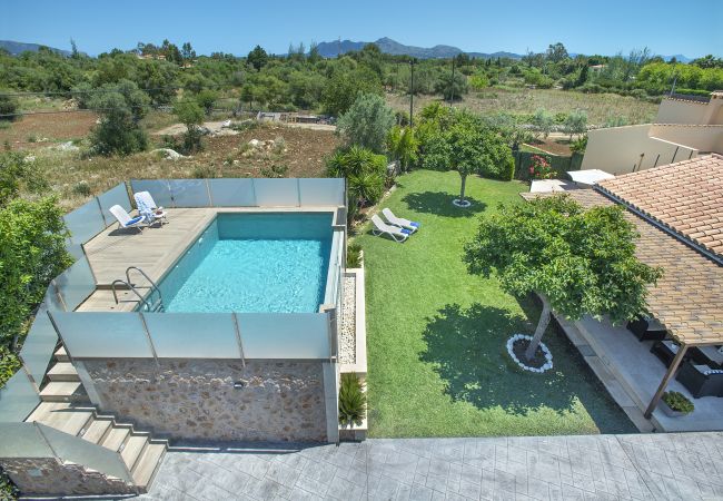 Villa/Dettached house in Pollensa - VILLA RAFALE - 5 MIN DRIVE TO THE BEACH