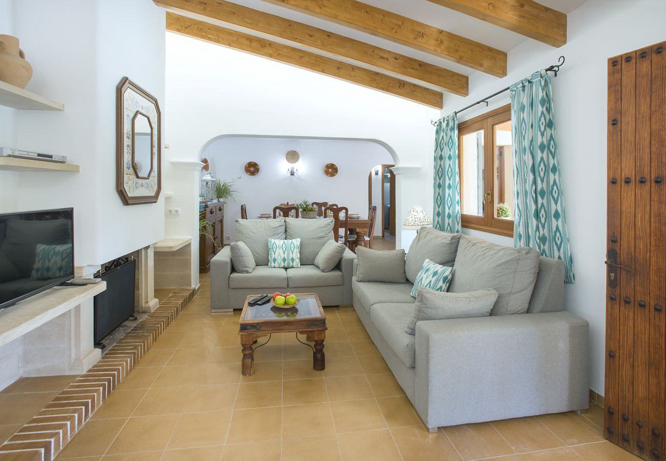 Villa in Pollensa - VILLA RAFALE - 5 MIN DRIVE TO THE BEACH