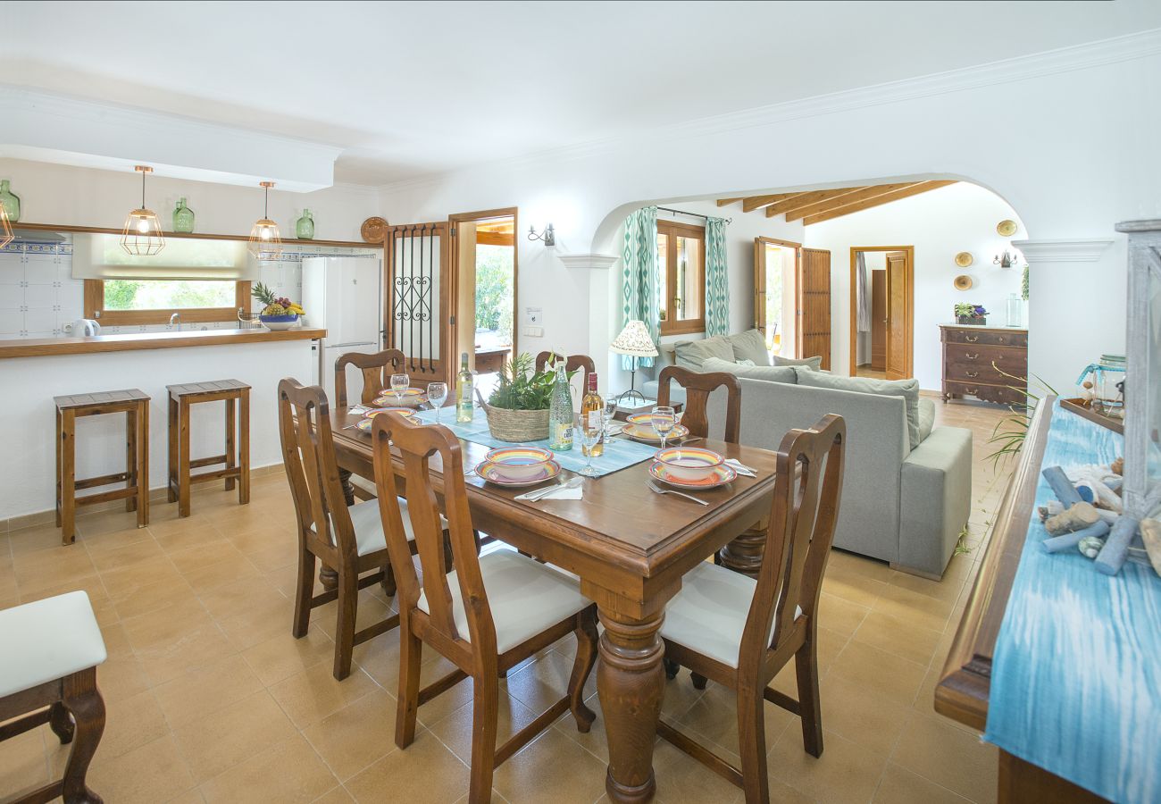 Villa in Pollensa - VILLA RAFALE - 5 MIN DRIVE TO THE BEACH