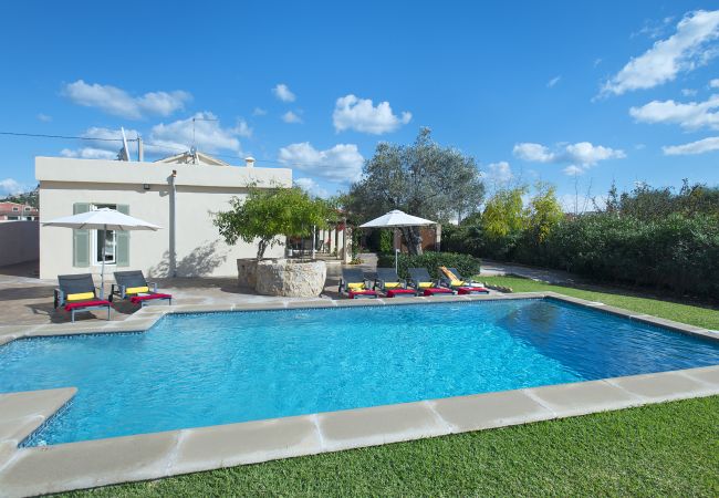 Villa/Dettached house in Puerto Pollensa - VILLA BERNAT - 10 MIN WALK TO THE BEACH