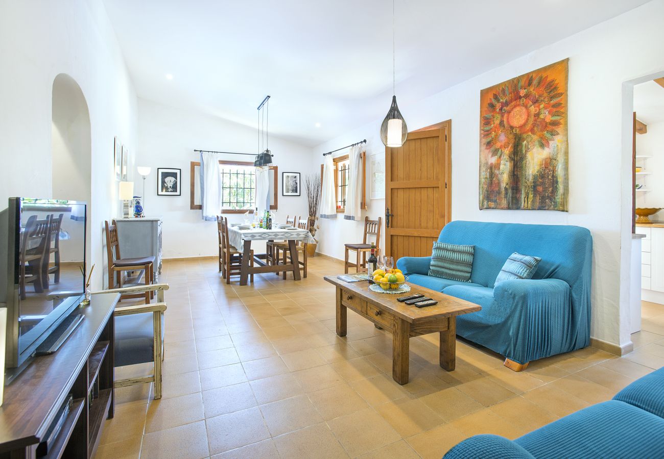 Villa in Puerto Pollensa - VILLA LLENAIRE PETIT - 3 MIN DRIVE TO THE BEACH