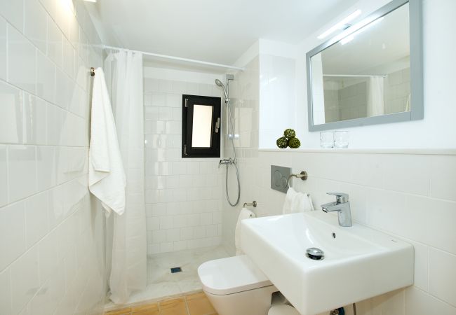 Villa in Cala Sant Vicenç - VILLA ESTRELLA DE MAR - 3 MIN WALK TO THE BEACH Villa in Cala Sant Vicenç - VILLA ESTRELLA DE MAR - 3 MIN WALK TO THE BEACH