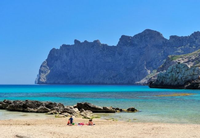 Villa in Cala Sant Vicenç - VILLA ESTRELLA DE MAR - 3 MIN WALK TO THE BEACH Villa in Cala Sant Vicenç - VILLA ESTRELLA DE MAR - 3 MIN WALK TO THE BEACH