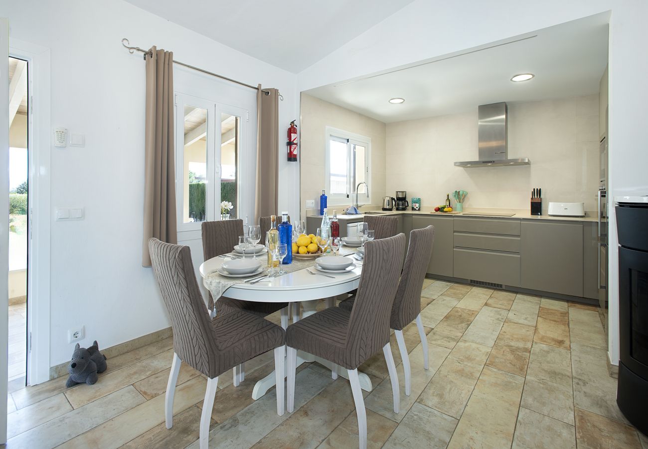 Villa in Pollensa - VILLA MADRAVE - FAMILIES AND FRIENDS