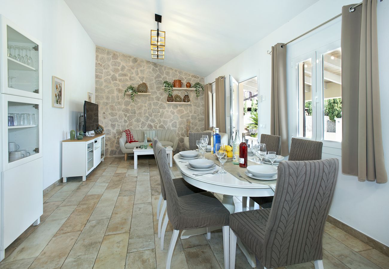 Villa in Pollensa - VILLA MADRAVE - FAMILIES AND FRIENDS