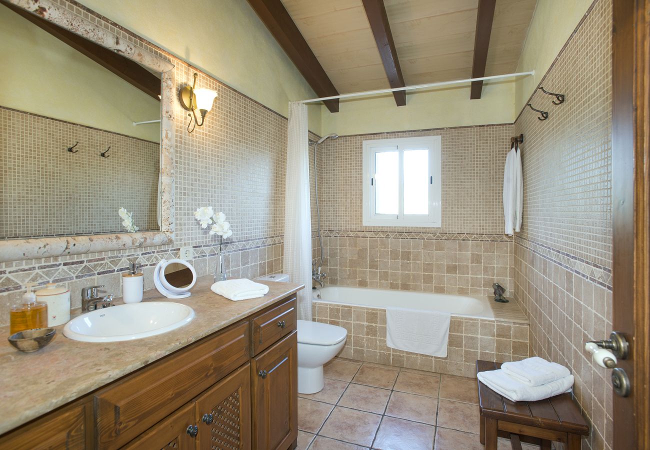 Villa in Campanet - VILLA GARRETA - RUSTIC STAY