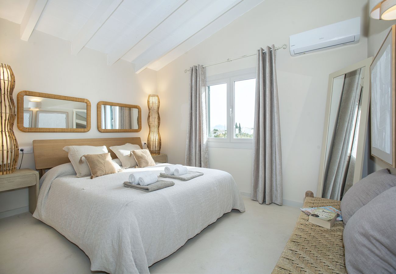 Villa in Puerto Pollensa - VILLA BOCORIS - 15 MIN WALK TO THE BEACH