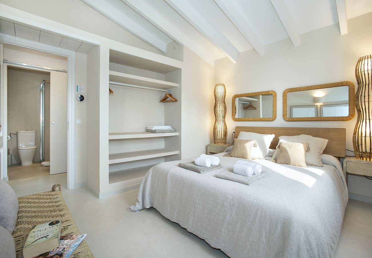 Villa in Puerto Pollensa - VILLA BOCORIS - 15 MIN WALK TO THE BEACH