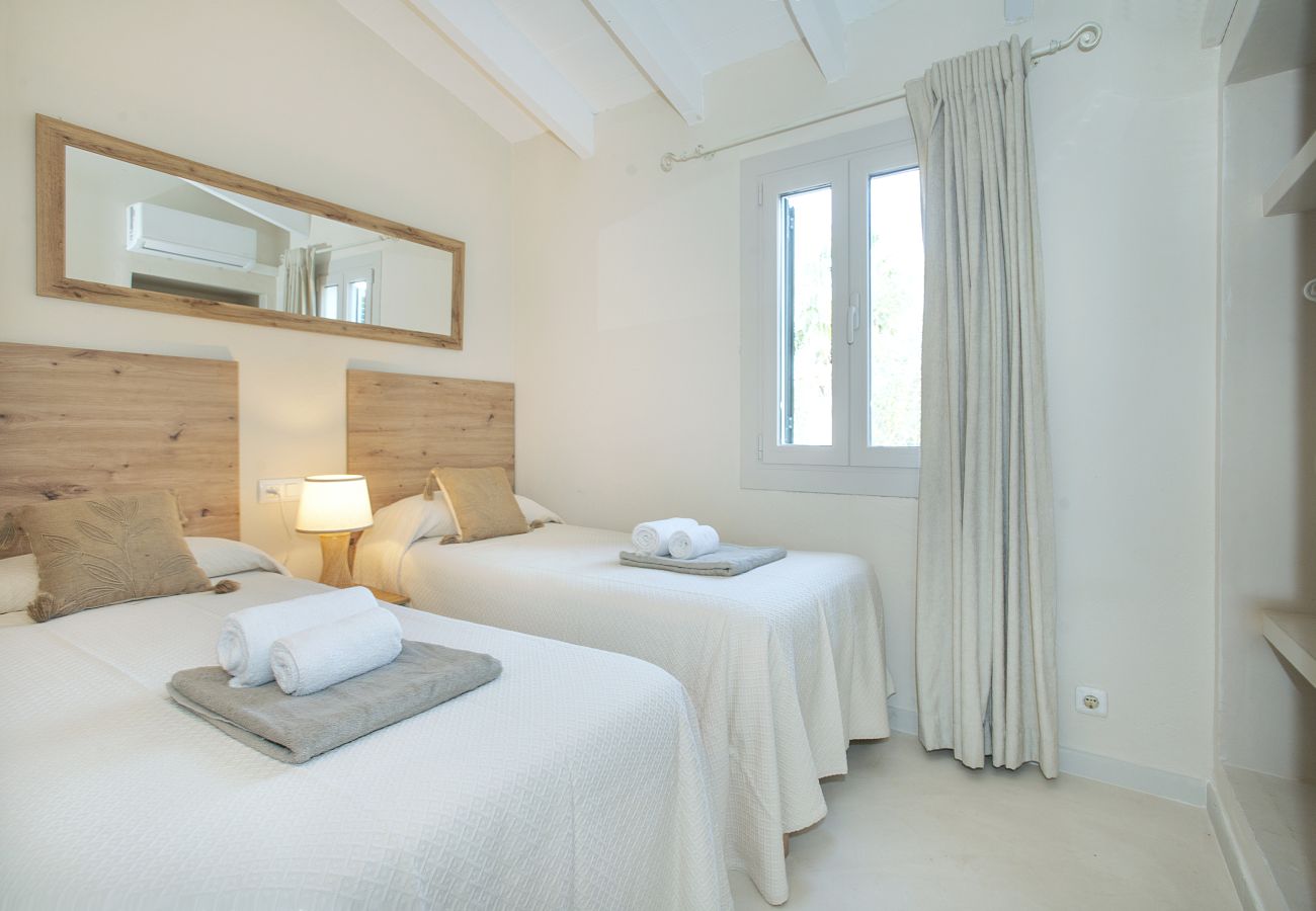 Villa in Puerto Pollensa - VILLA BOCORIS - 15 MIN WALK TO THE BEACH