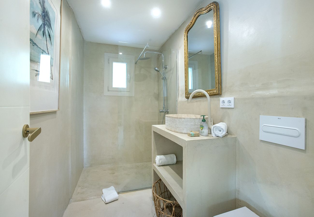 Villa in Puerto Pollensa - VILLA BOCORIS - 15 MIN WALK TO THE BEACH