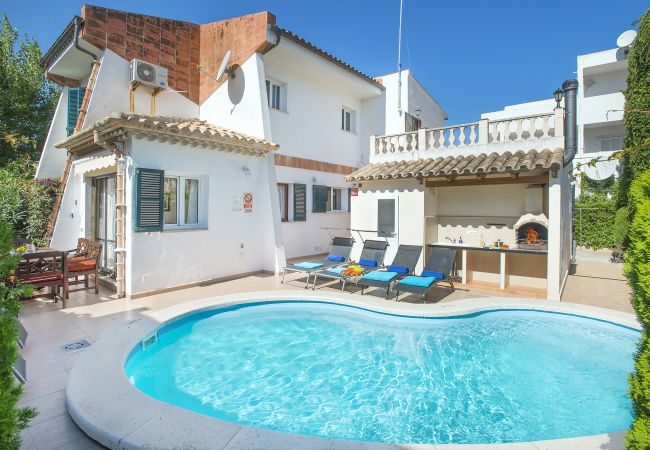 Villa/Dettached house in Puerto Pollensa - VILLA LUCETA - 15 MIN WALK TO THE BEACH