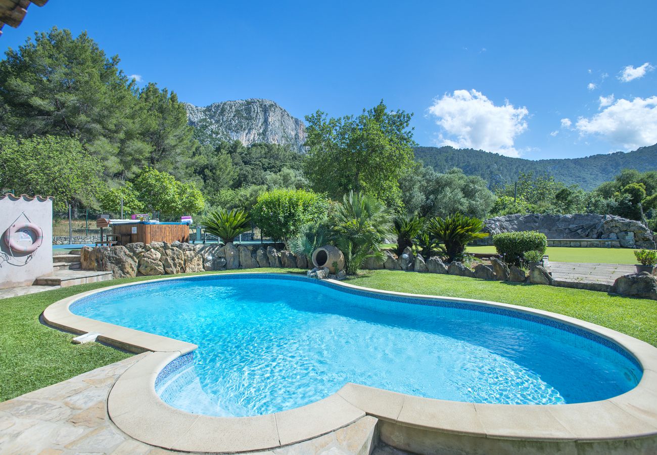 Villa in Pollensa - VILLA CAN DEMANA - JEWEL IN THE MIDST OF NATURE