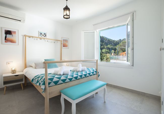 Villa in Cala Sant Vicenç - VILLA BEACH HOUSE MAGDALENA - 5 MIN WALK TO THE BEACH Villa in Cala Sant Vicenç - VILLA BEACH HOUSE MAGDALENA - 5 MIN WALK TO THE BEACH