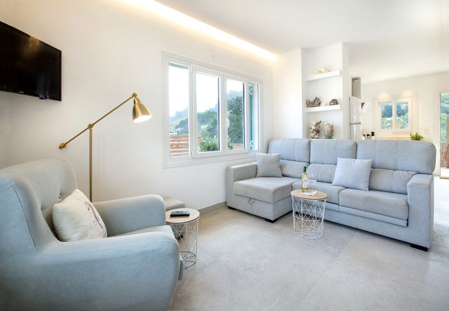 Villa in Cala Sant Vicenç - VILLA BEACH HOUSE MAGDALENA - 5 MIN WALK TO THE BEACH Villa in Cala Sant Vicenç - VILLA BEACH HOUSE MAGDALENA - 5 MIN WALK TO THE BEACH