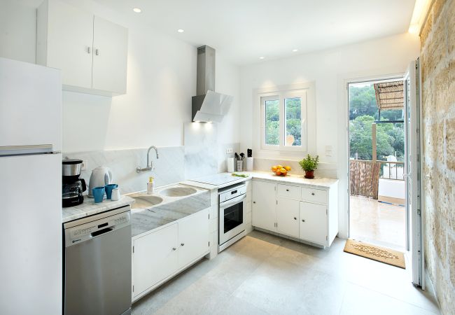 Villa in Cala Sant Vicenç - VILLA BEACH HOUSE MAGDALENA - 5 MIN WALK TO THE BEACH Villa in Cala Sant Vicenç - VILLA BEACH HOUSE MAGDALENA - 5 MIN WALK TO THE BEACH