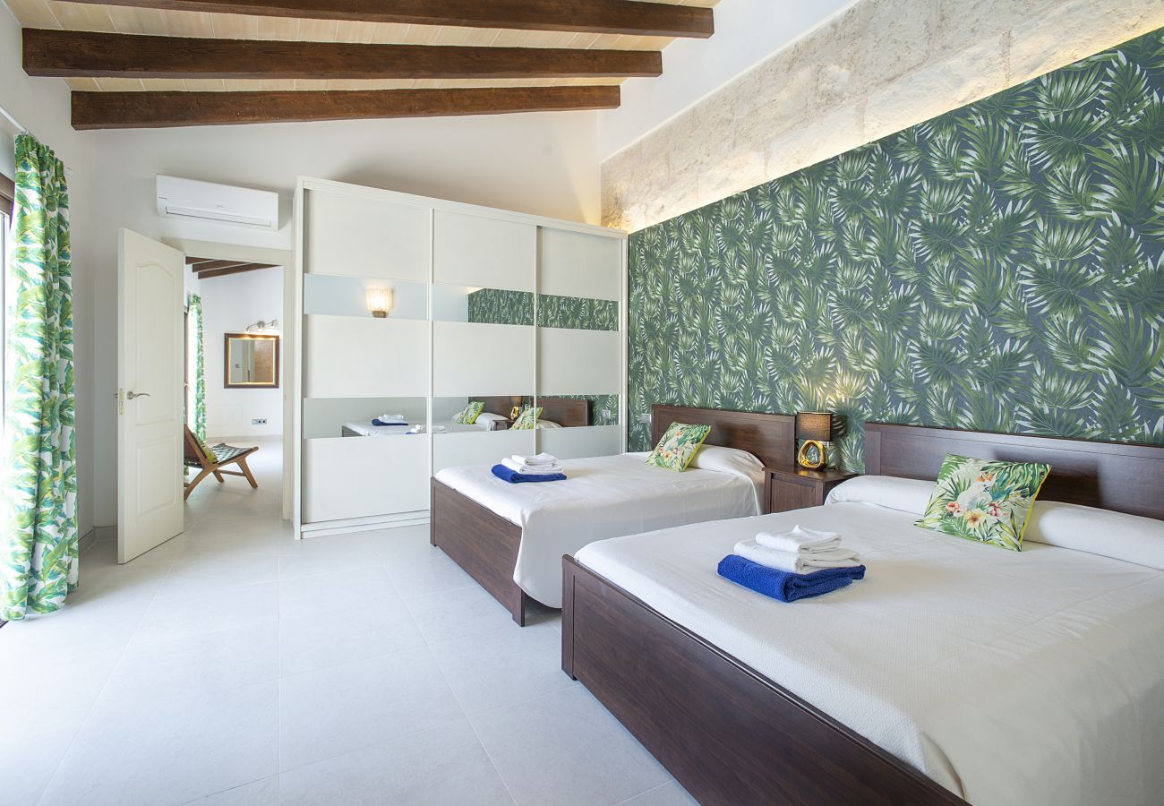 Villa in Sa Pobla - VILLA FRIDA  - EXCLUSIVE HOLIDAYS