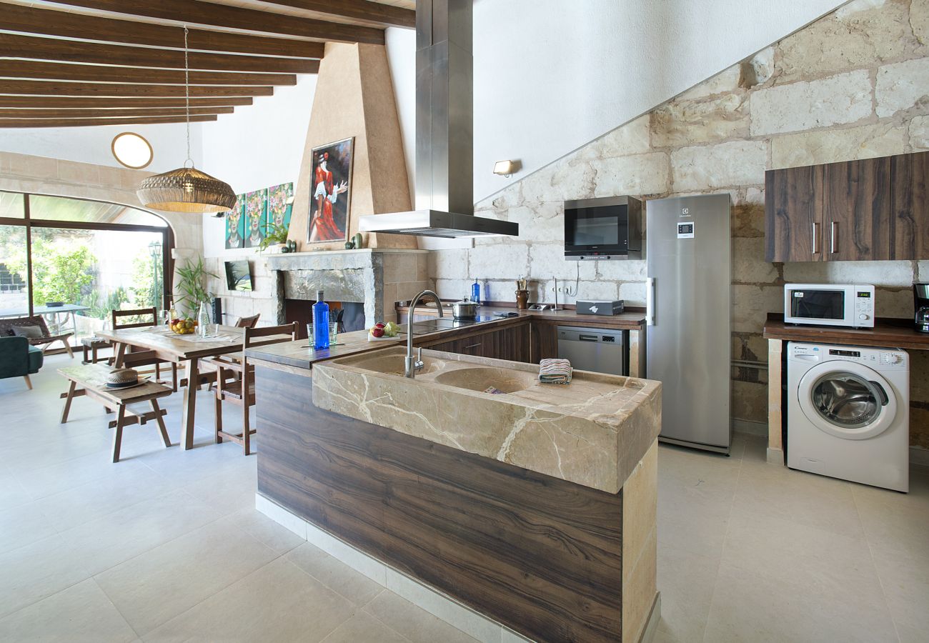 Villa in Sa Pobla - VILLA FRIDA  - EXCLUSIVE HOLIDAYS