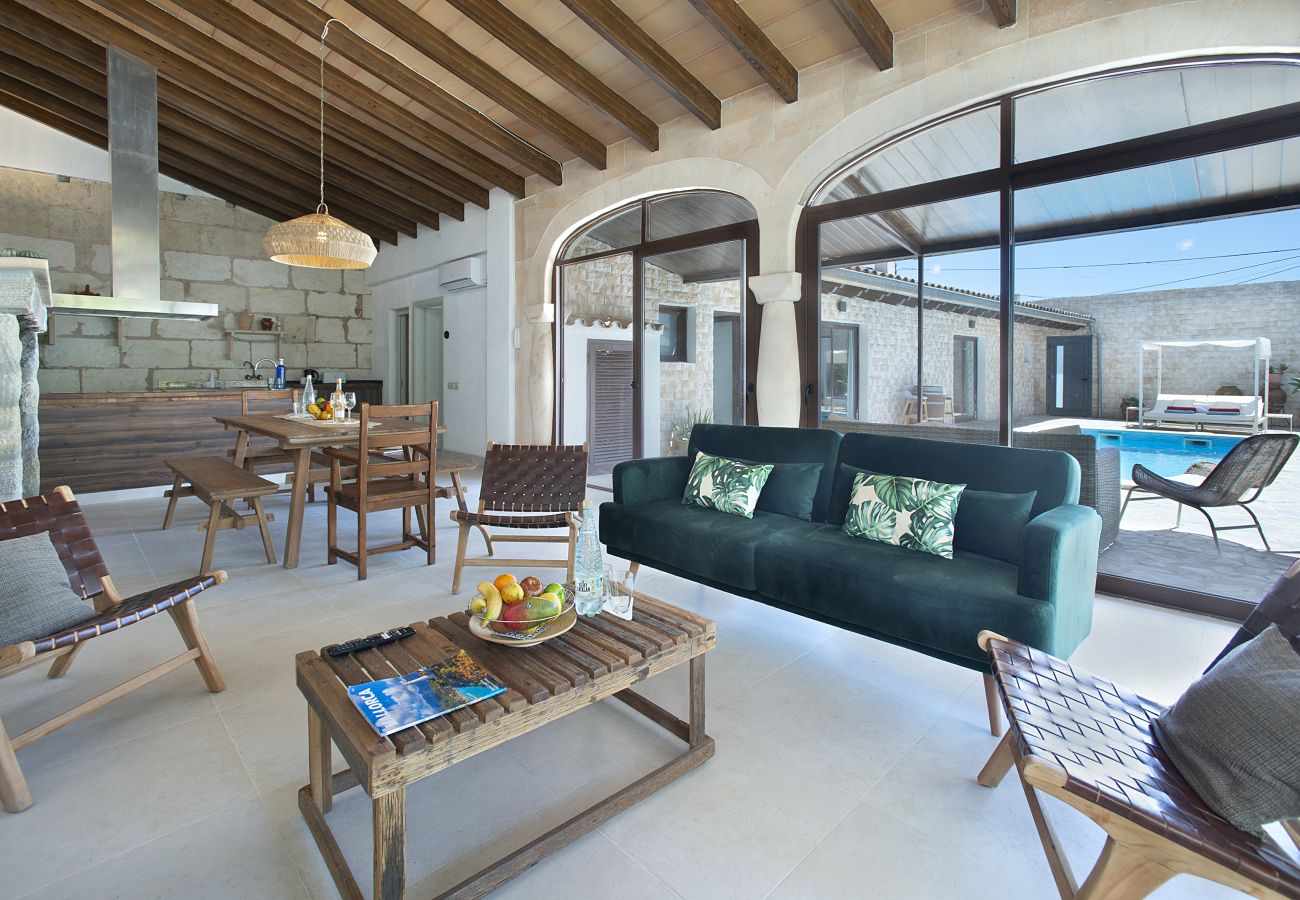 Villa in Sa Pobla - VILLA FRIDA  - EXCLUSIVE HOLIDAYS