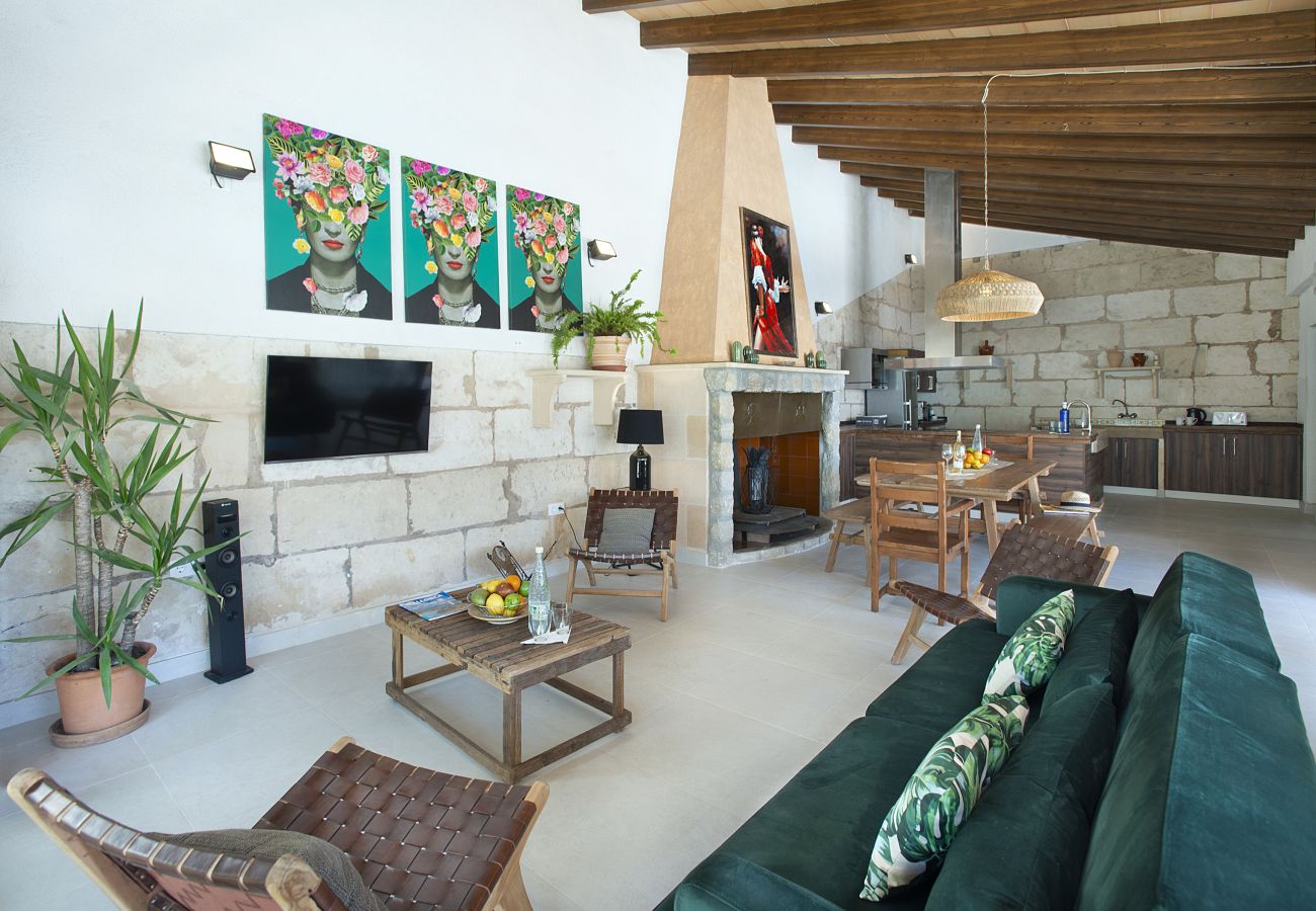 Villa in Sa Pobla - VILLA FRIDA  - EXCLUSIVE HOLIDAYS