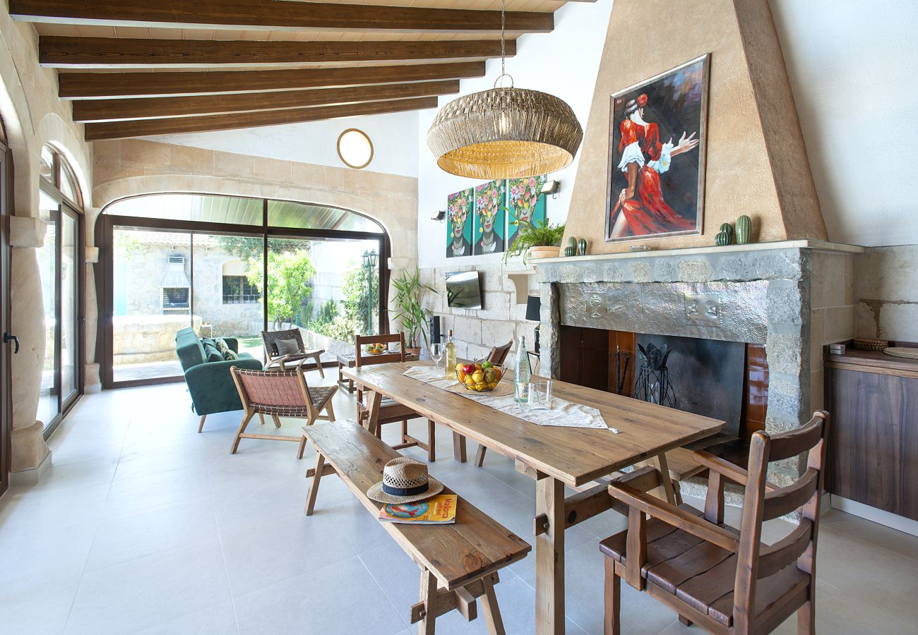 Villa in Sa Pobla - VILLA FRIDA  - EXCLUSIVE HOLIDAYS