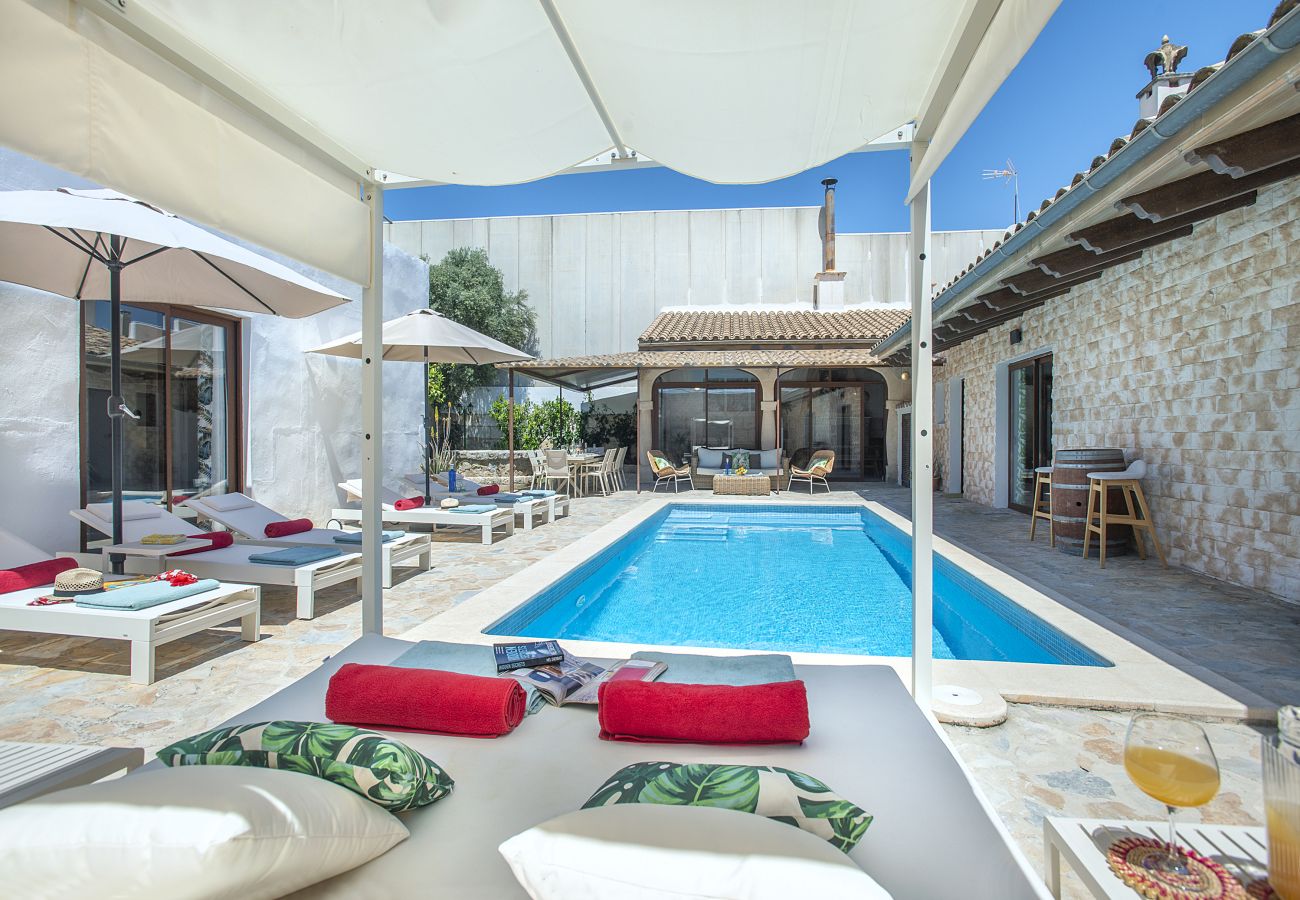 Villa in Sa Pobla - VILLA FRIDA  - EXCLUSIVE HOLIDAYS