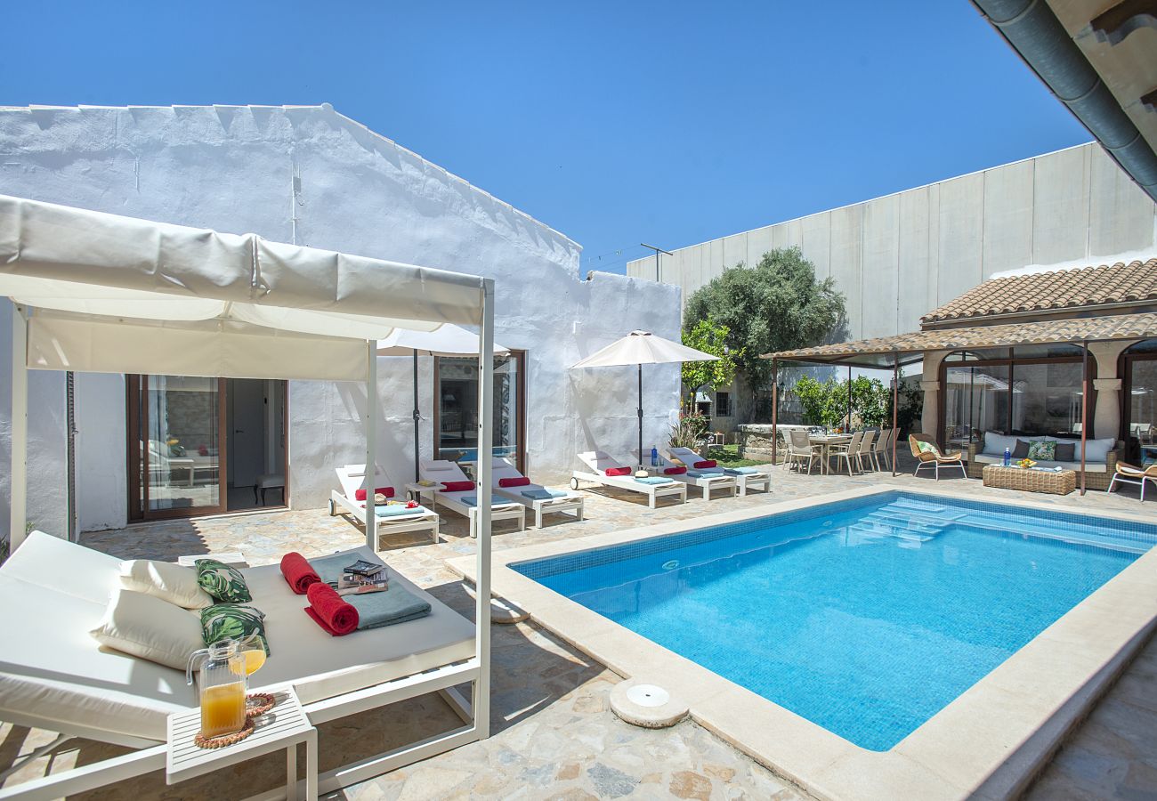 Villa in Sa Pobla - VILLA FRIDA  - EXCLUSIVE HOLIDAYS